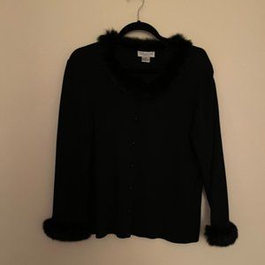 Vintage Due' per Due' Black Sweater with Fur Collar & Cuffs Size M/L